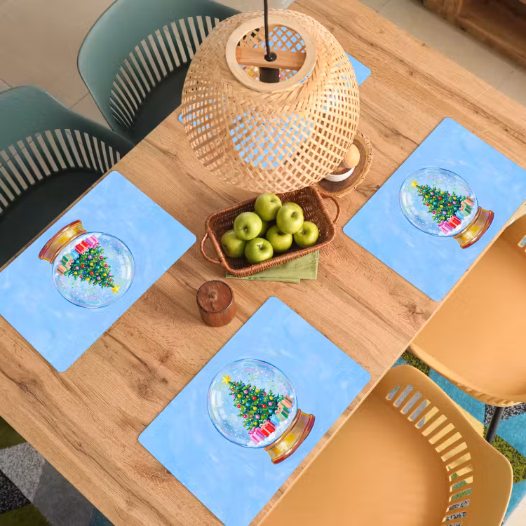 Placemat - 6 stuks - Sneeuwbol - Kerst - Cadeaus — 6