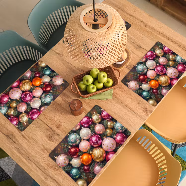 Placemat - 6 stuks - Kerstballen - Kleurrijk - Feest — 6