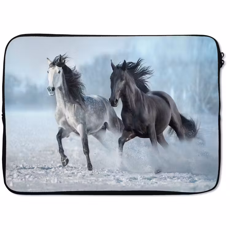 Laptophoes Paarden - Winter - Dieren - Natuur - Sneeuw — 1