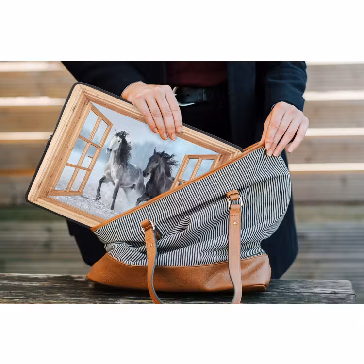 Laptophoes Doorkijk - Paarden - Winter - Dieren - Natuur - Hout — 4