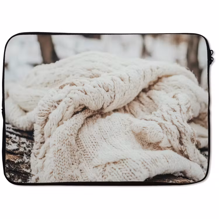 Laptophoes Deken - Wit - Boomstronk - Winter - Sneeuw — 1