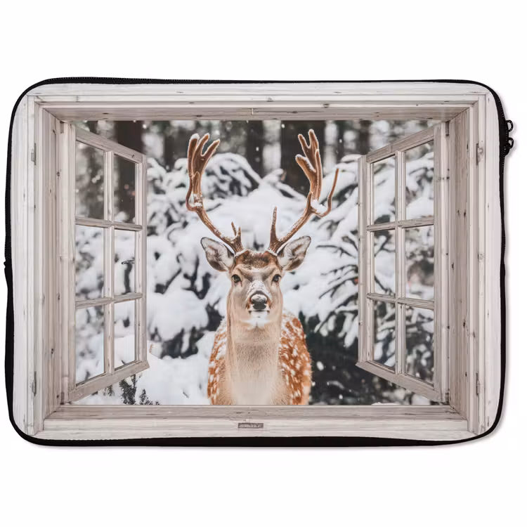 Laptophoes Doorkijk - Hert - Sneeuw - Winter - Bos - Dieren - Natuur — 1