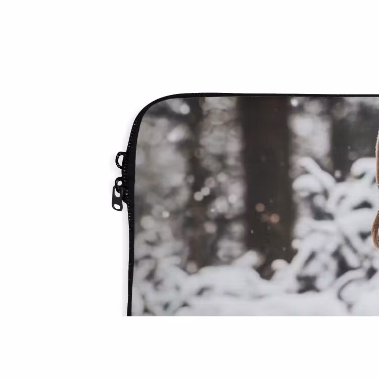 Laptophoes Hert - Sneeuw - Winter - Bos - Dieren — 5