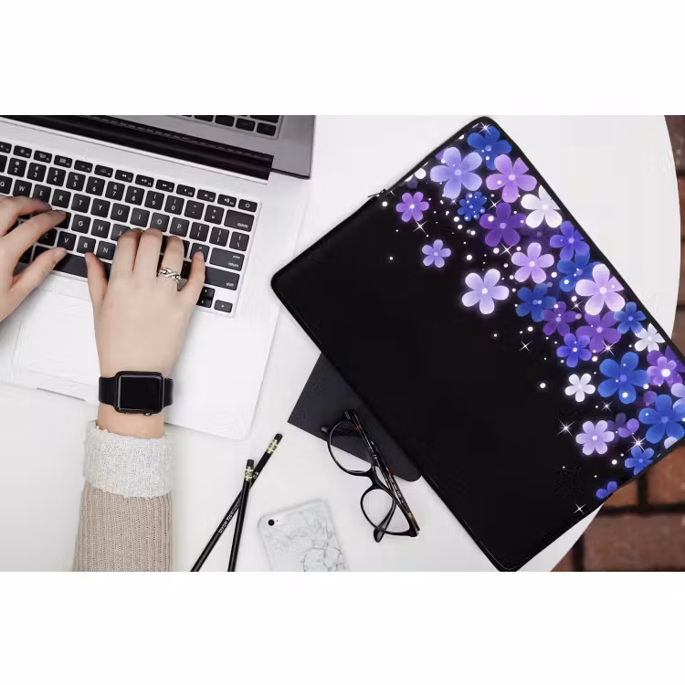 Laptophoes Bloemen - Paars - Modern — 3
