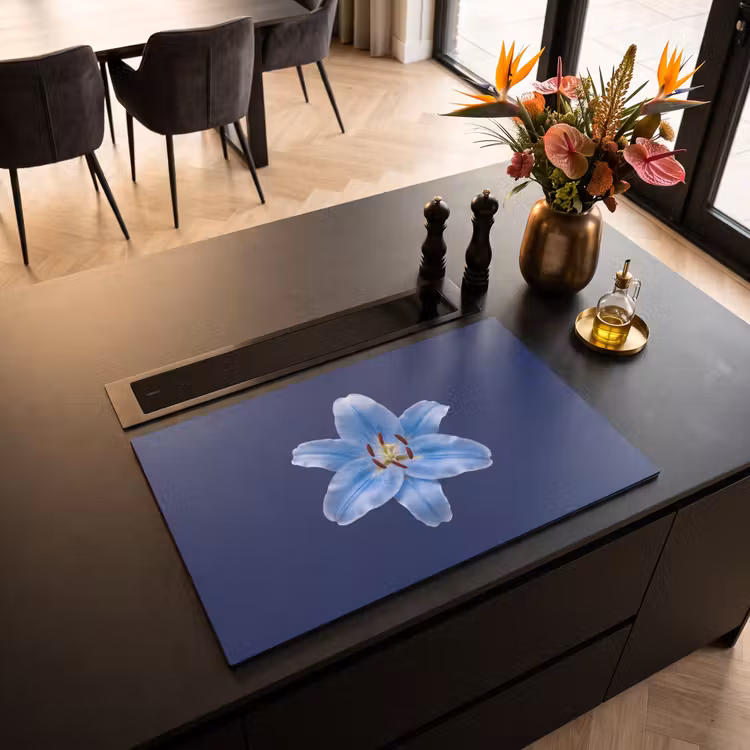 Inductiebeschermer - Blauwe lelie - Bloemen — 2