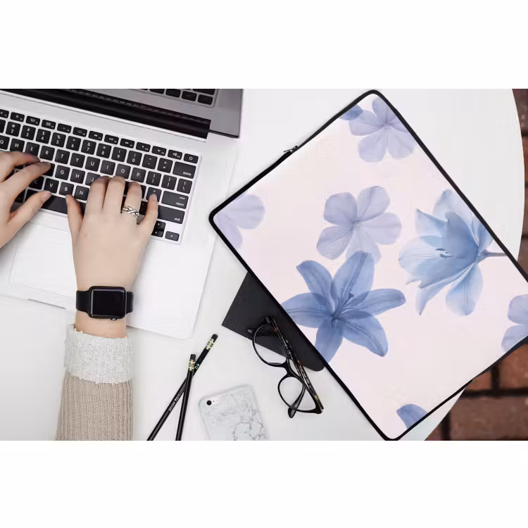 Laptophoes Bloemen - Transparant - Modern — 3