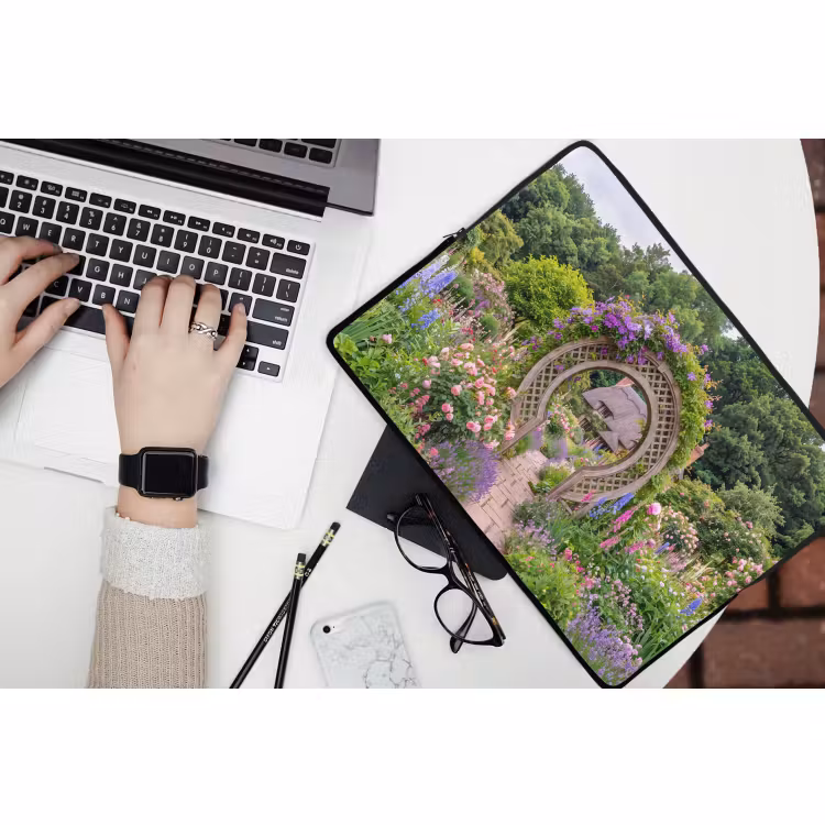 Laptophoes Tuin - Boog - Bloemen — 3