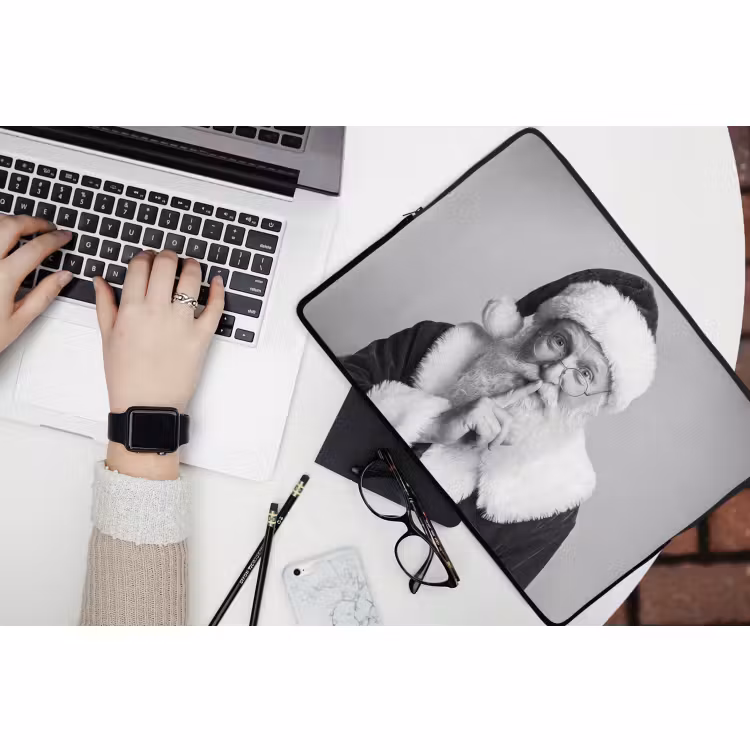 Laptophoes Kerstman - Zwart-wit - Kerst — 3