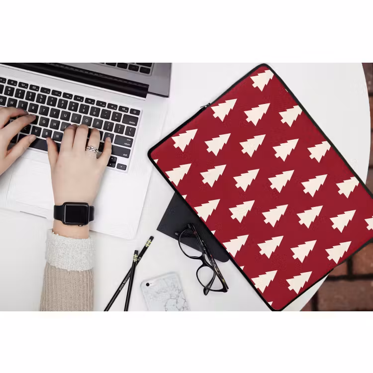 Laptophoes Kerstboom - Rood - Wit — 3