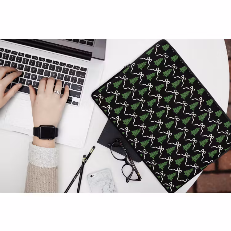Laptophoes Kerst - Zwart - Wit - Strik — 3