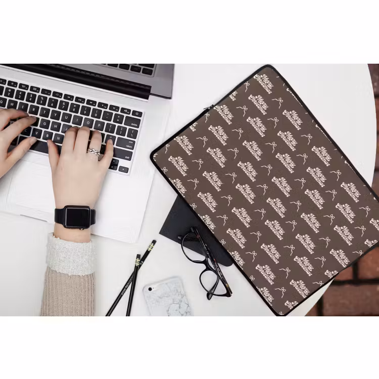 Laptophoes Tekst - Crème - Bruin - Strik — 3