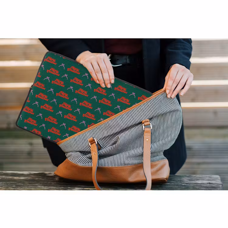 Laptophoes Tekst - Roze - Rood - Groen - Strik — 4