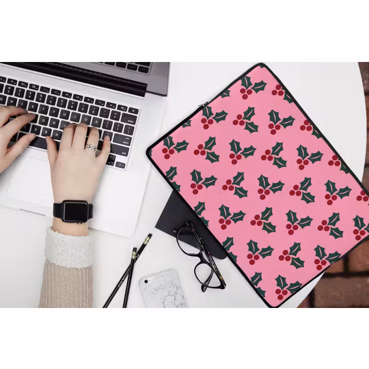 Laptophoes Roze - Kerst - Hulst — 3