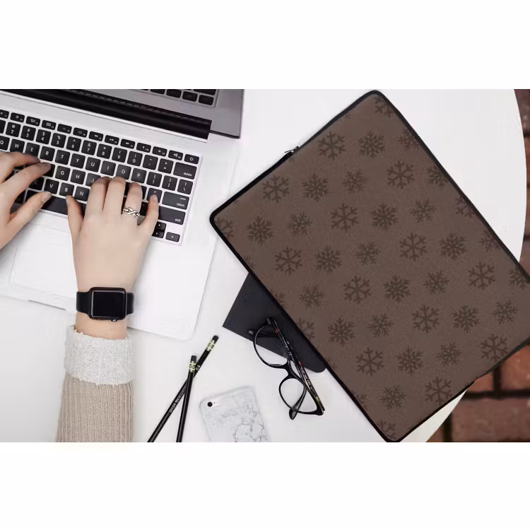 Laptophoes Sneeuwvlok - Kerst - Bruin — 3