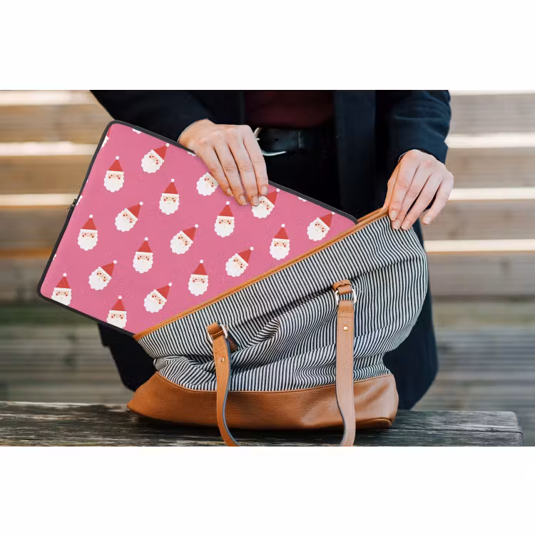 Laptophoes Kerstman - Kerst - Rood - Roze — 4