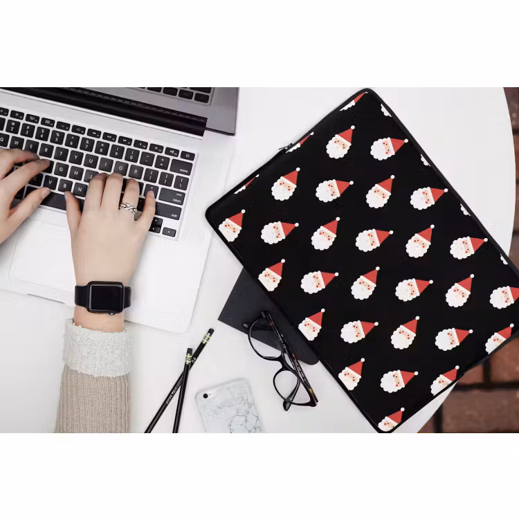 Laptophoes Kerstman - Kerst - Zwart — 3
