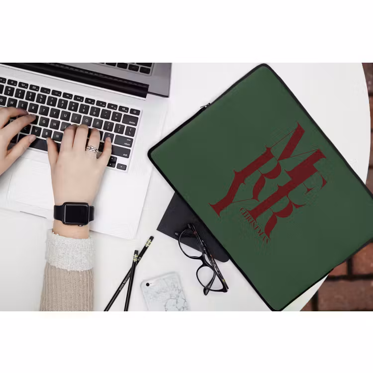 Laptophoes Merry - Tekst - Groen - Kerst — 3