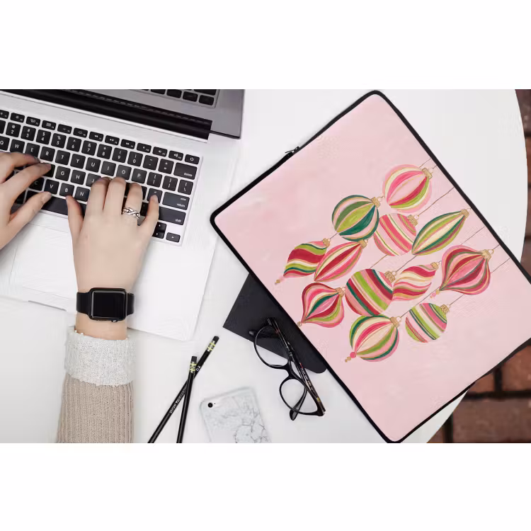 Laptophoes Kerstversiering - Gestreept - Roze — 3